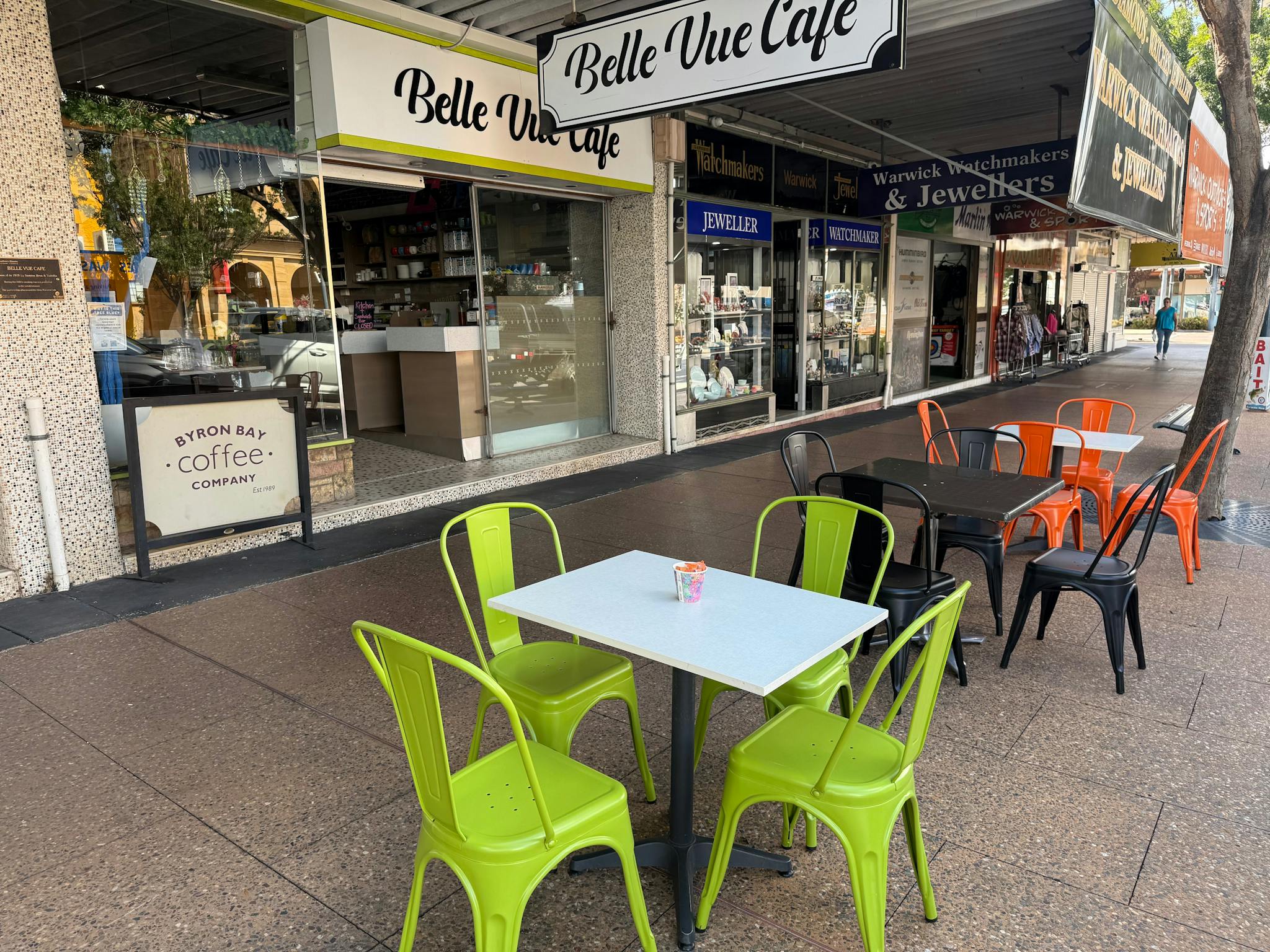 Belle Ve Cafe front Belle Ve Cafe front