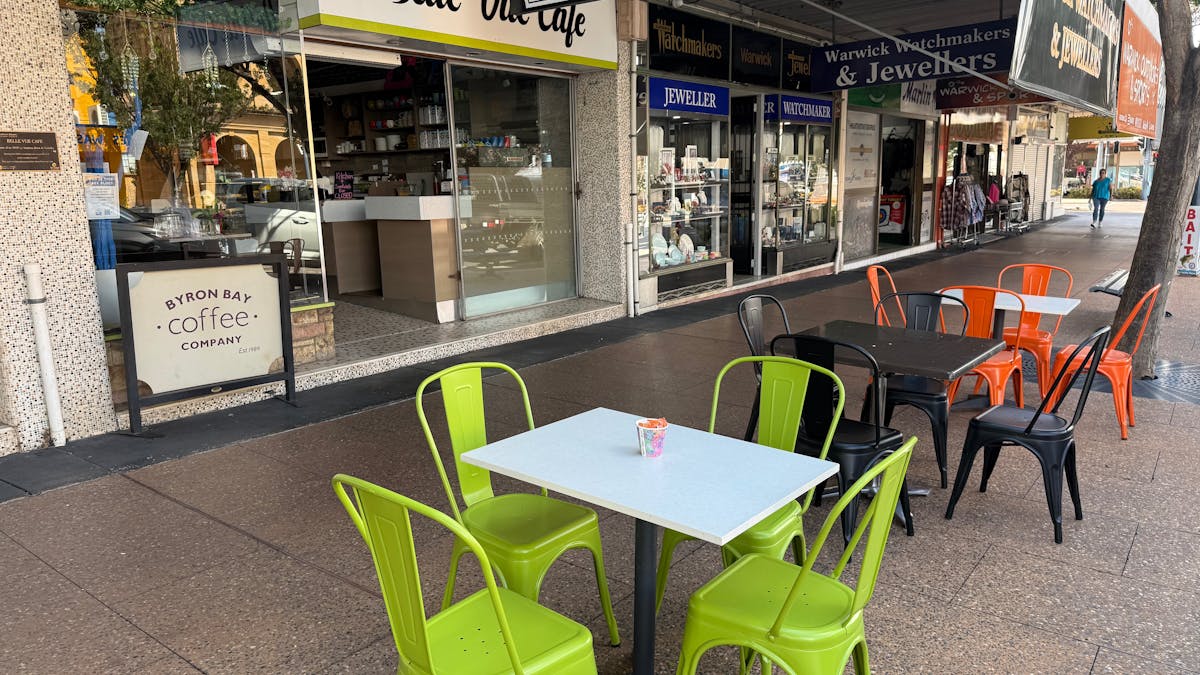 Belle Ve Cafe front