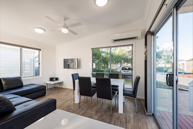 Deluxe 2 Bedroom Cabin