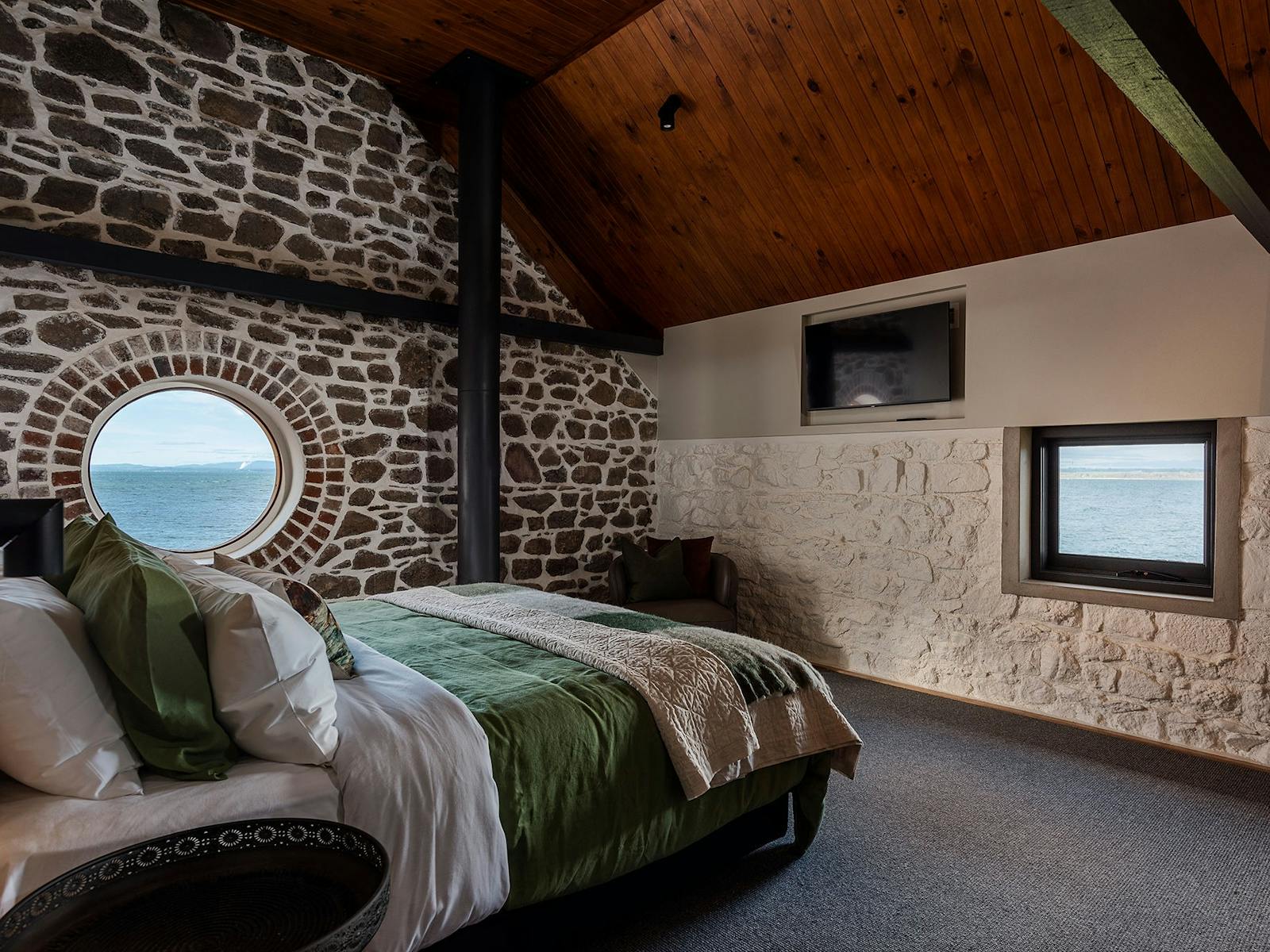 Two windows to admire the view from your comfortable bed, luxurious king size bed, private bathroom