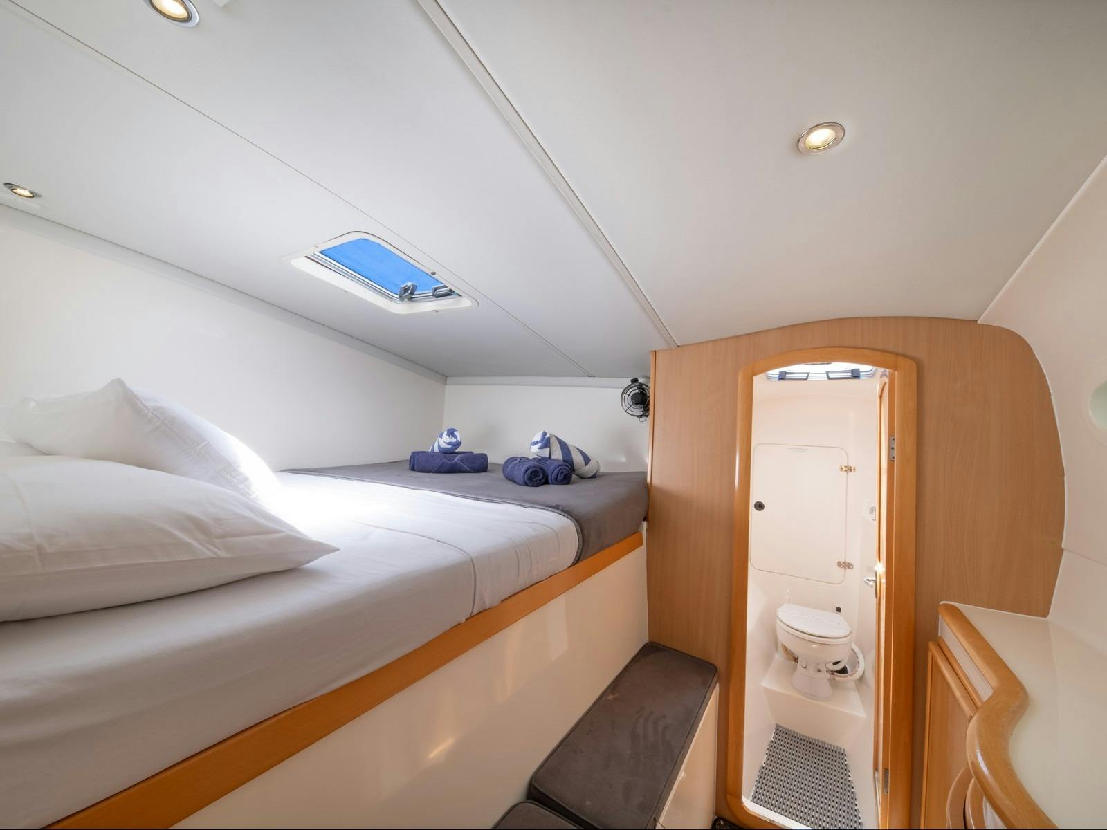 Starboard forward cabin and ensuite