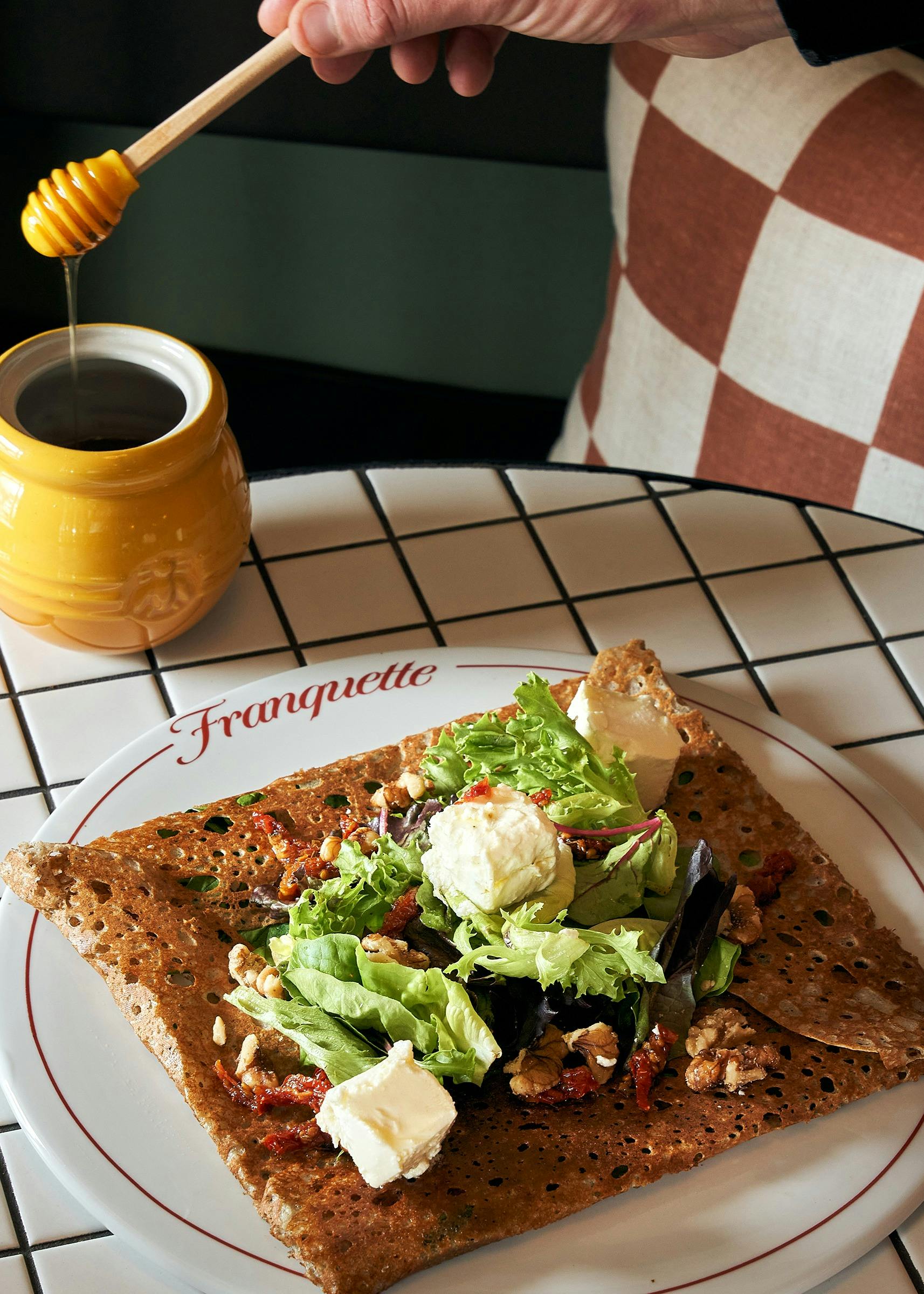 Franquette Crêperie - Oh My Goat Galette Salade