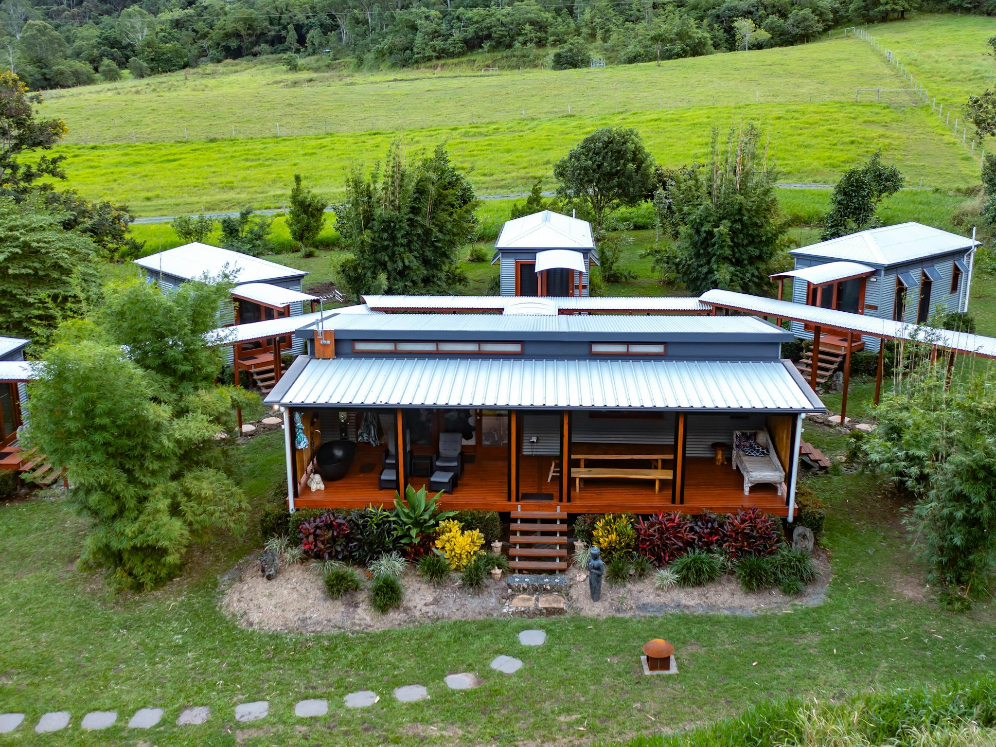 Supreme Lodge with Timber Cabins Supreme Lodge with Timber Cabins