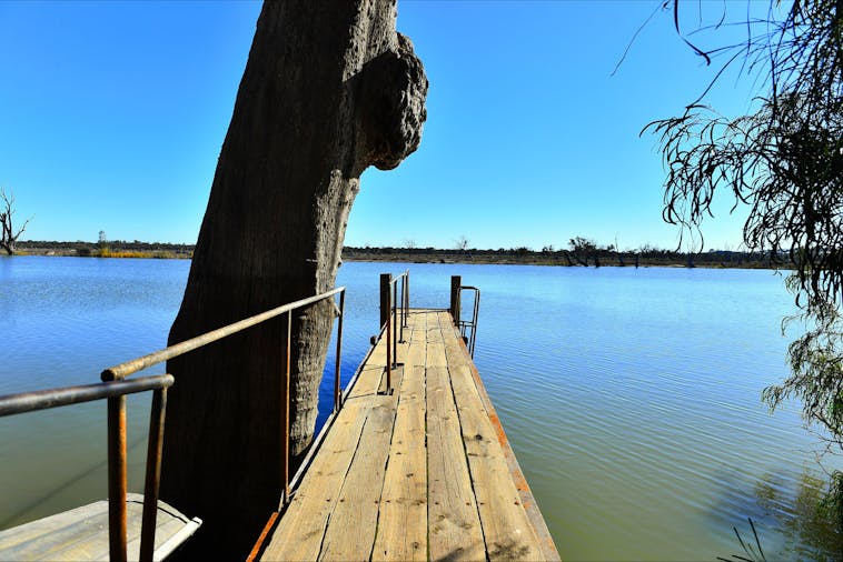 Mundic Waterfront Cottages