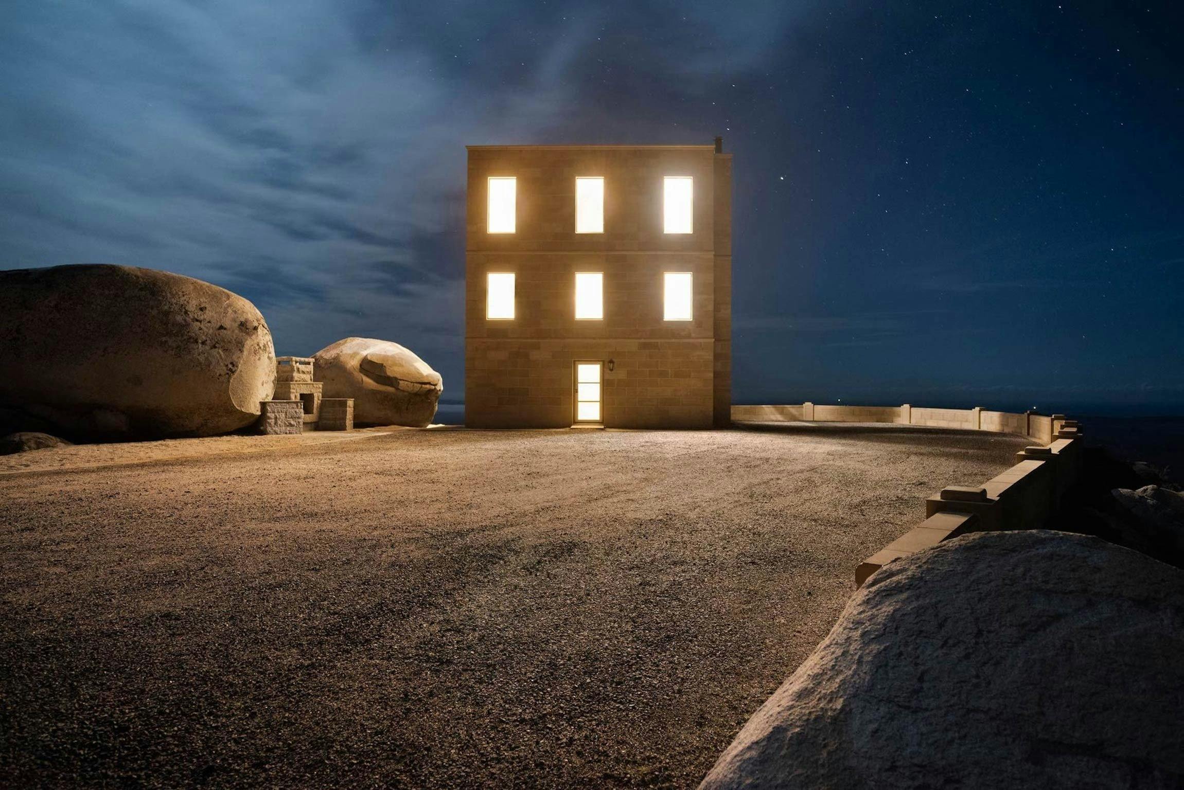 unique accommodation Tasmania, explore the wilderness in complete solitude.