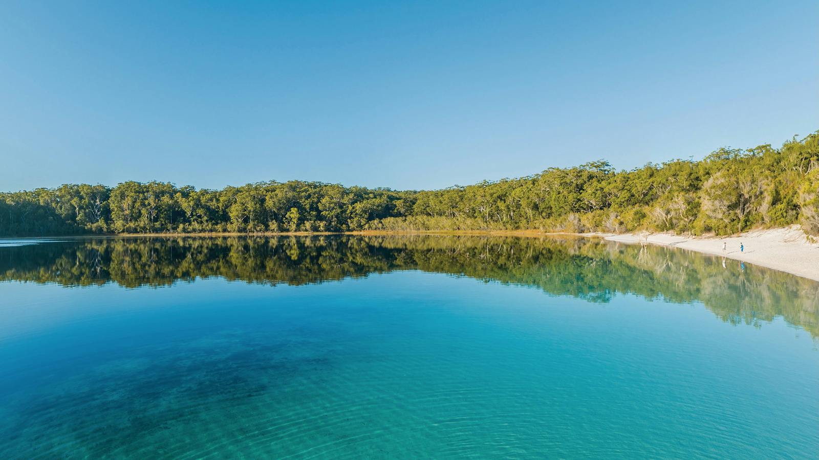 Lake McKenzie, Fraser Island.