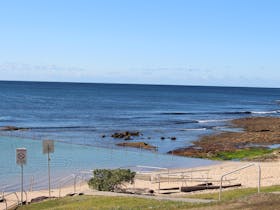Shelly Beach and rock pool