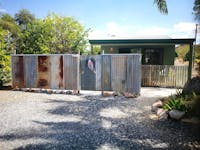 Queen Cabin