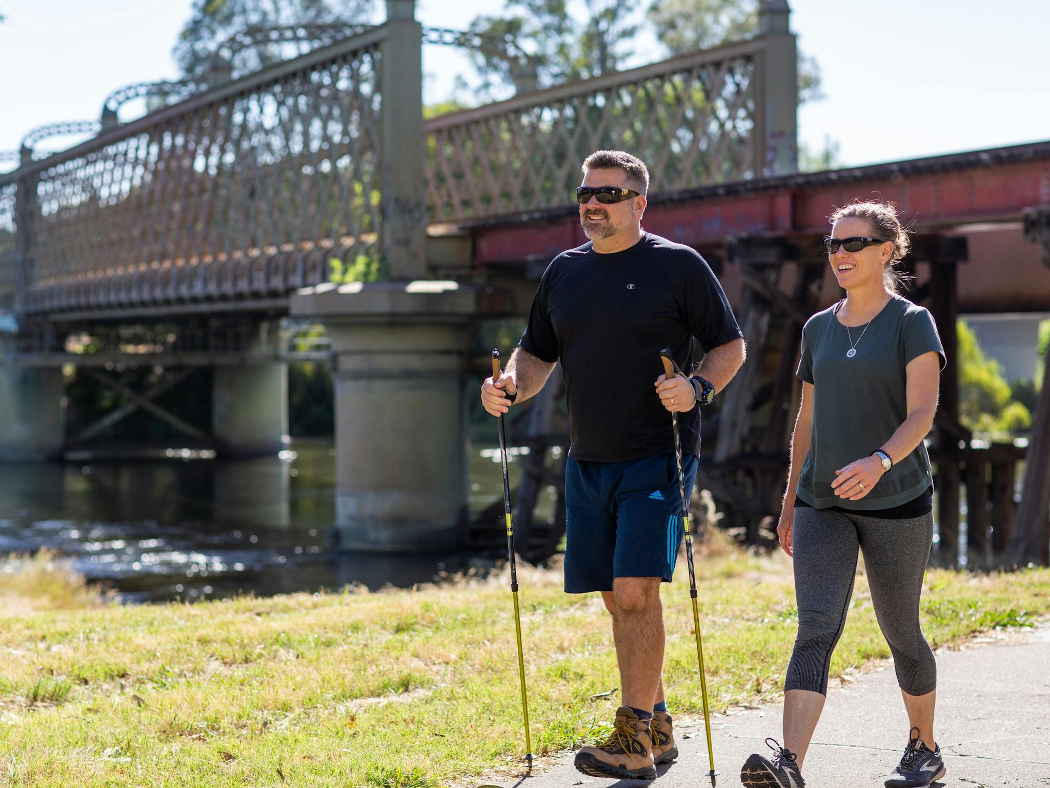 Gateway Island Trail adjacent to the Murray River rail crossing