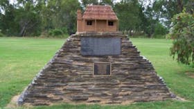 Gundagai Memorial Cairns