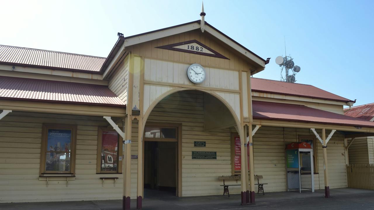 Maryborough Railway Station