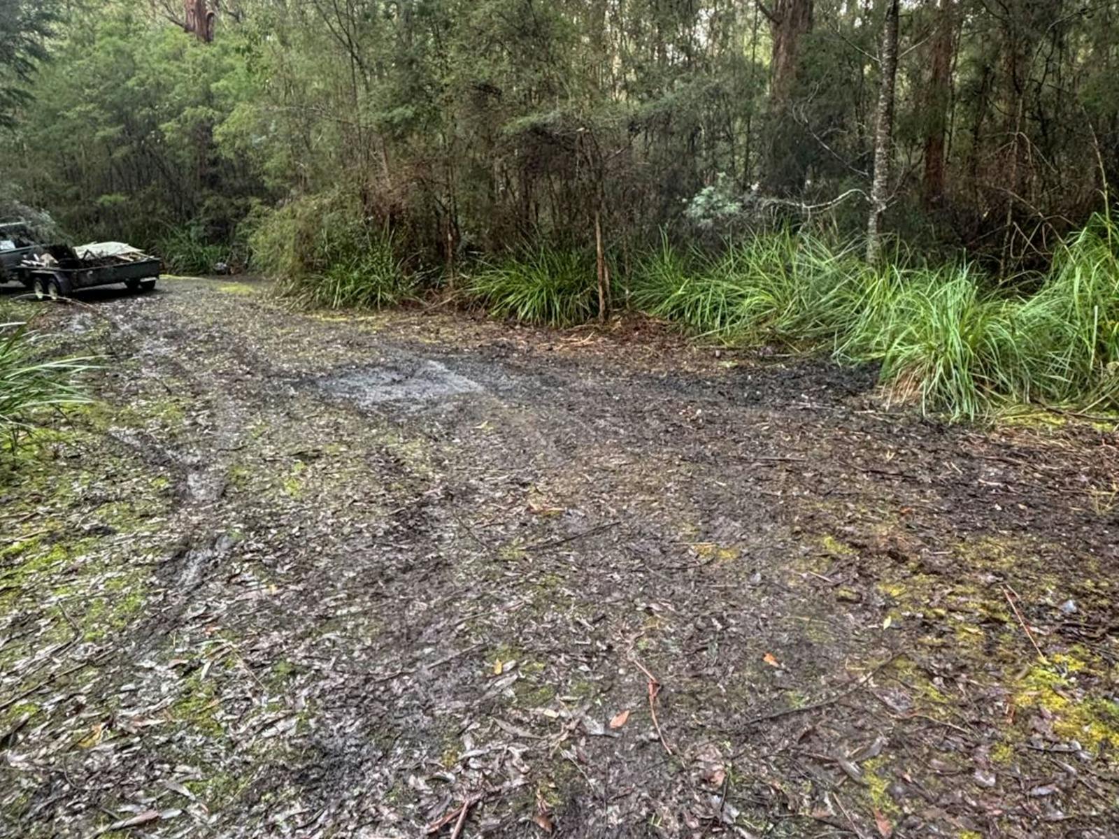 Large area with room for camper trailer.