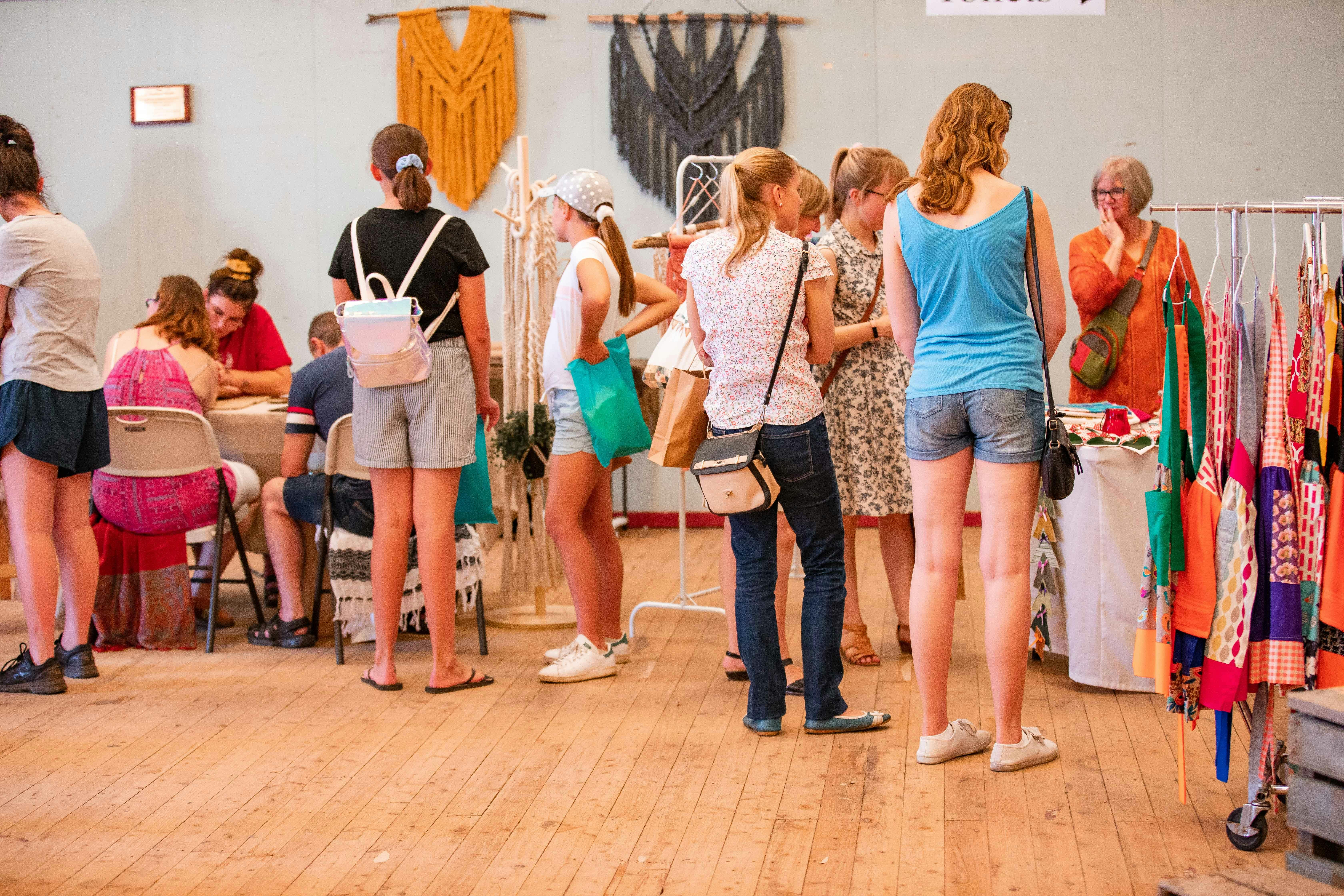 Event-goers at River & Wren Market in Wagga Wagga