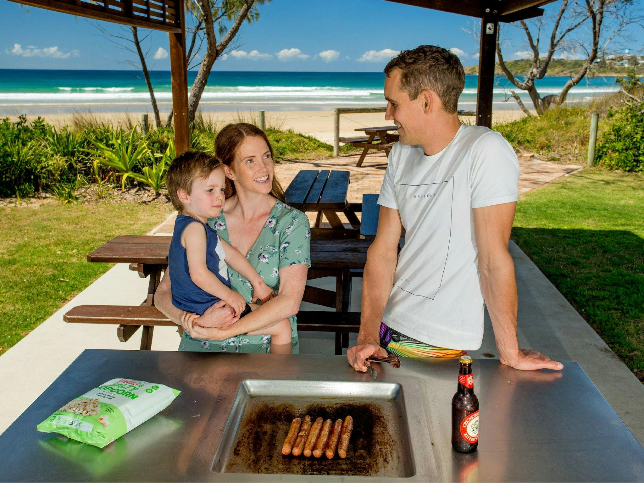 해변이 보이는 바베큐