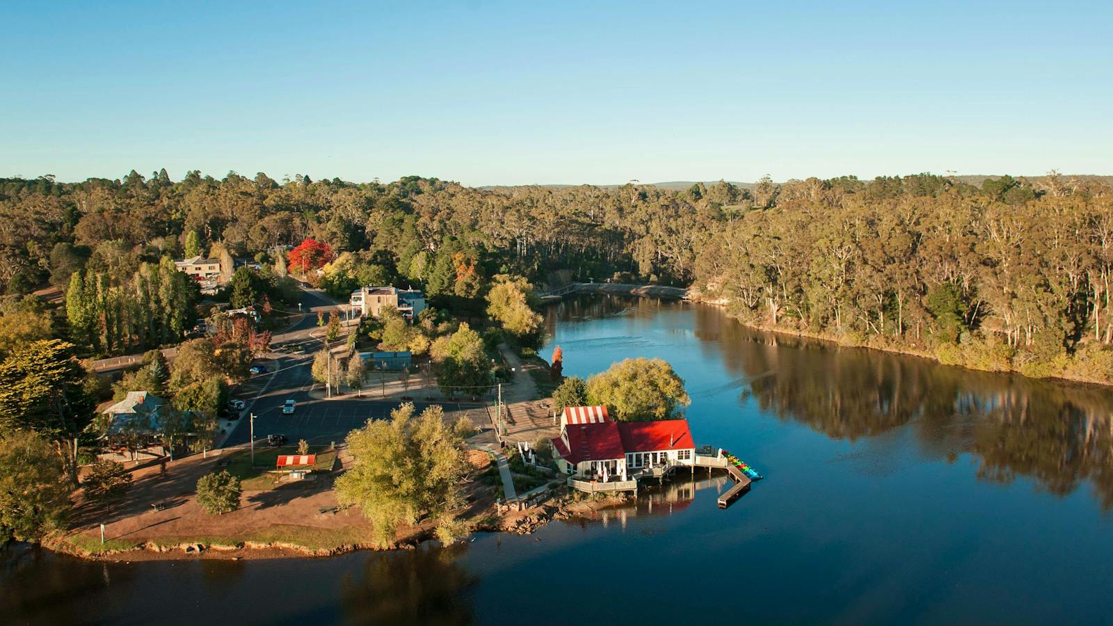 Lake Daylesford Boathouse from a hot air balloon