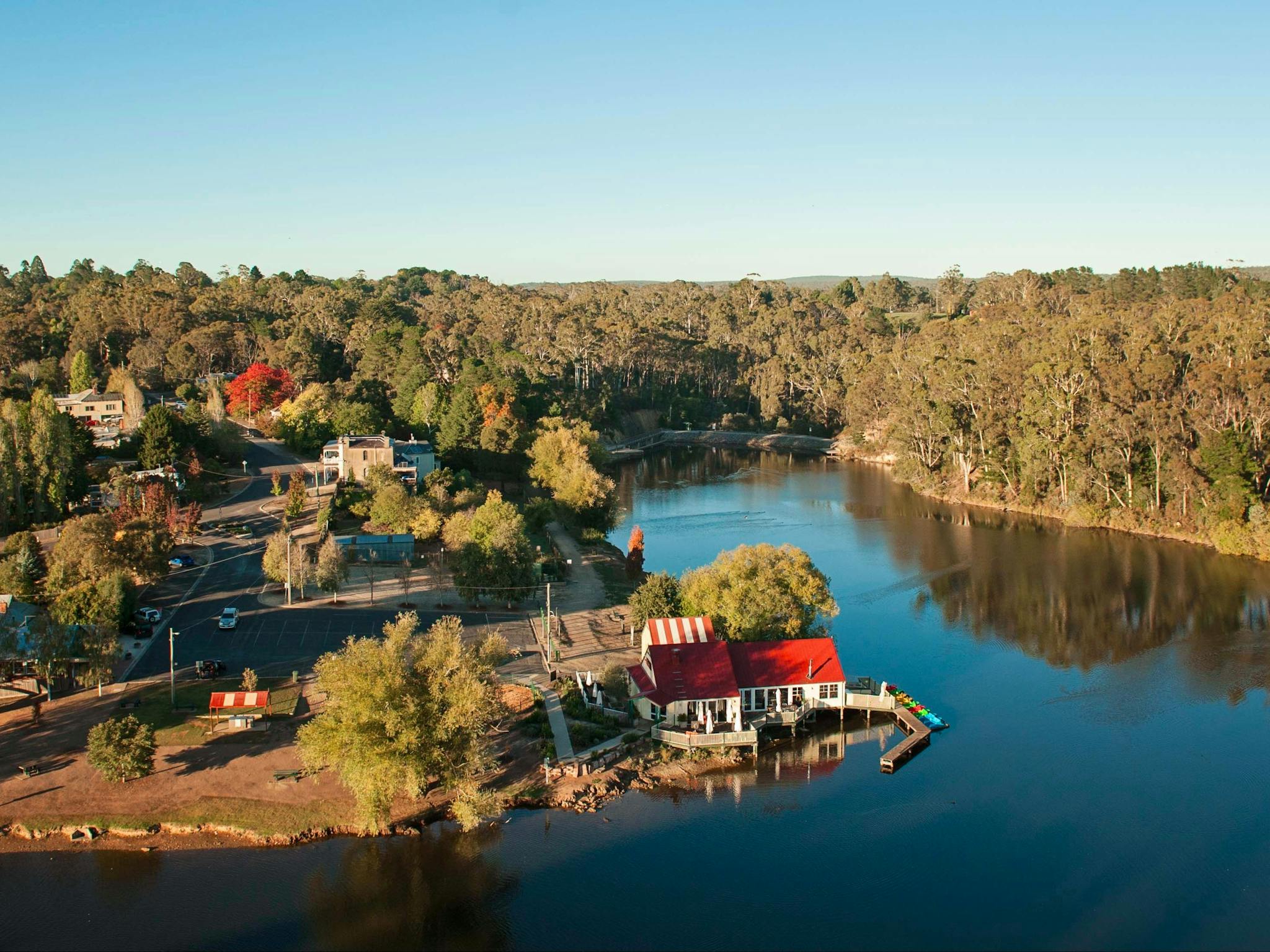 Lake Daylesford Boathouse from a hot air balloon