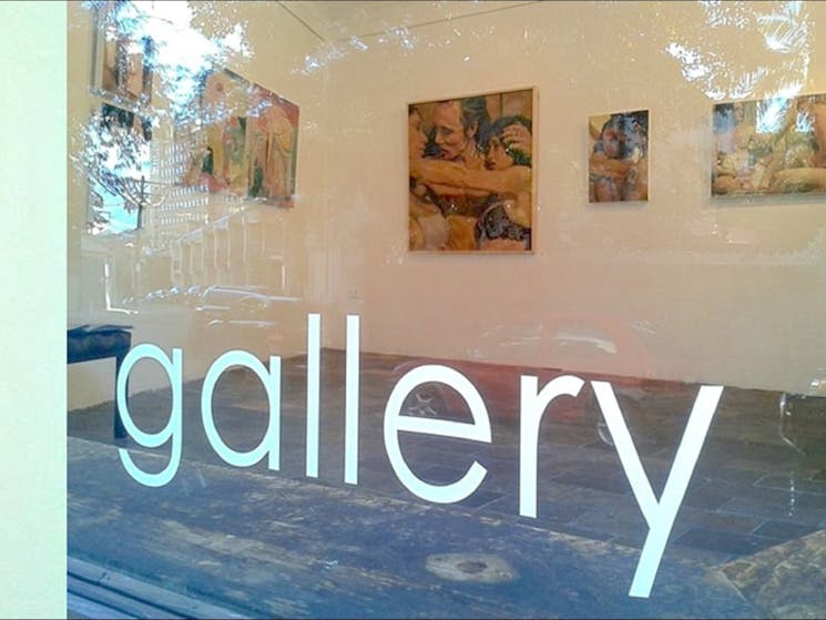 Global Gallery