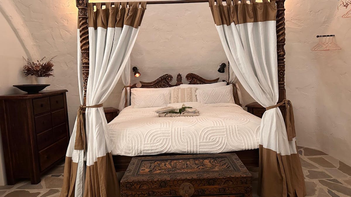 King Side Bed