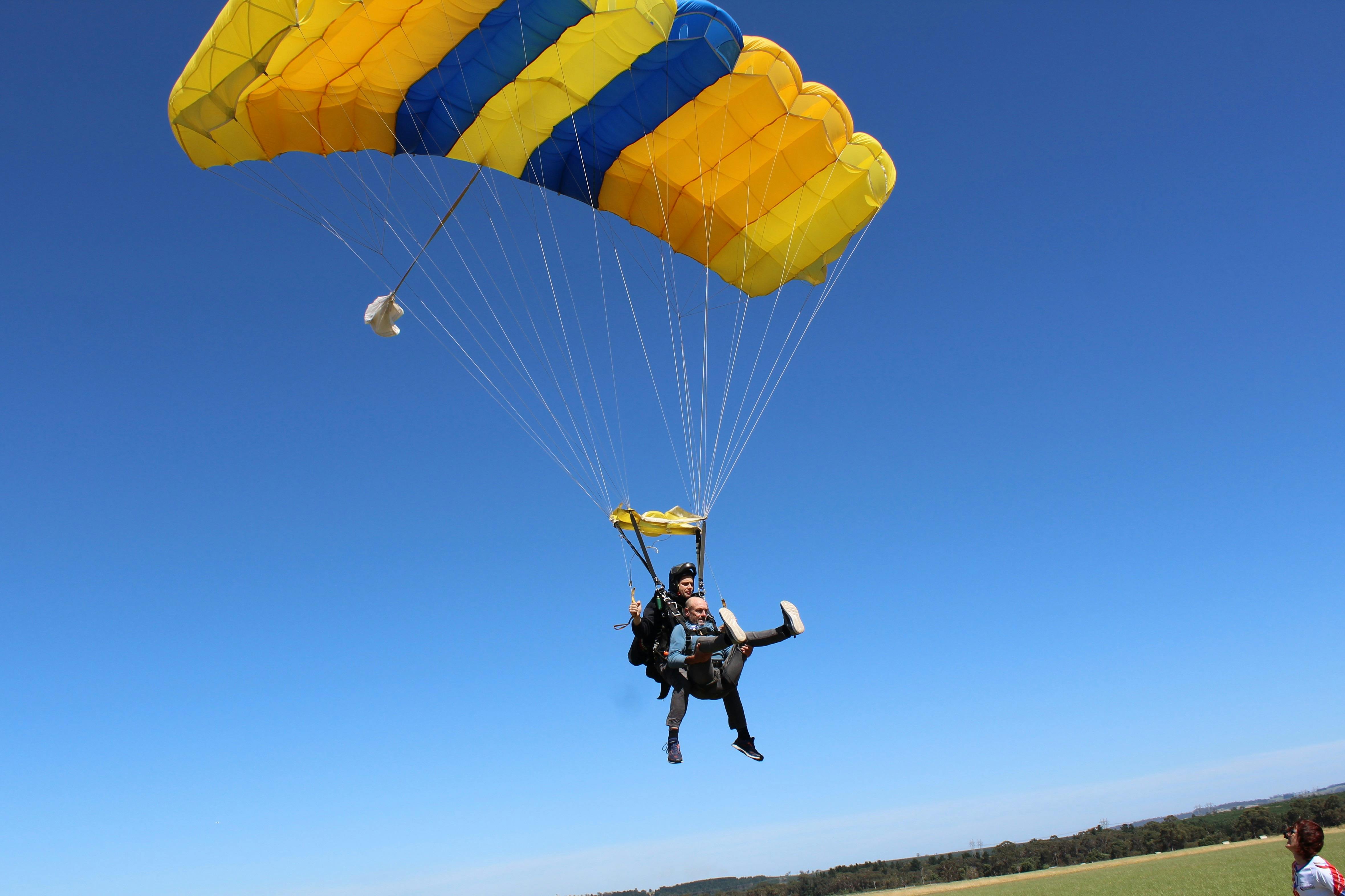 Tandem skydiving