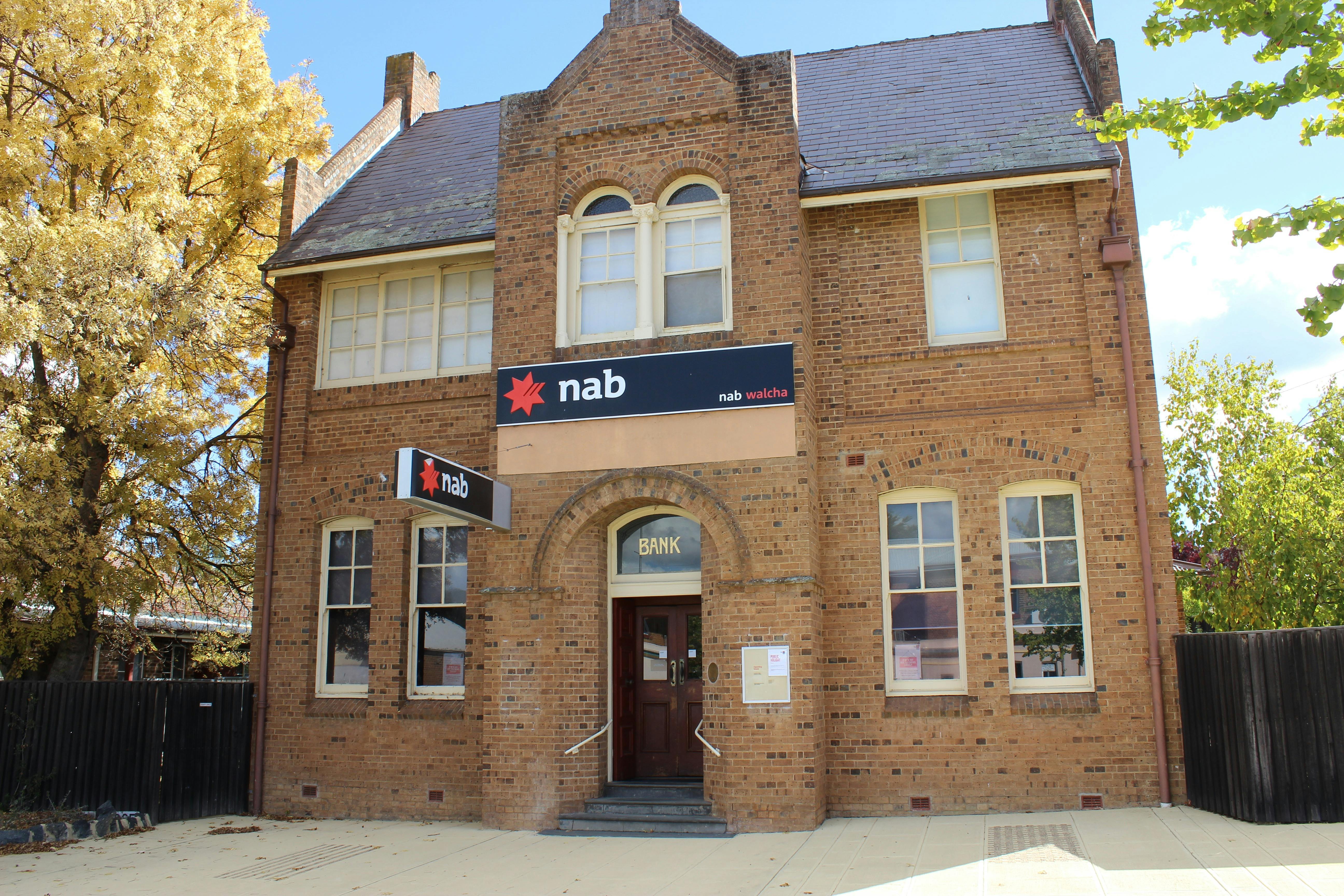 Historic Buildings Walking Tour