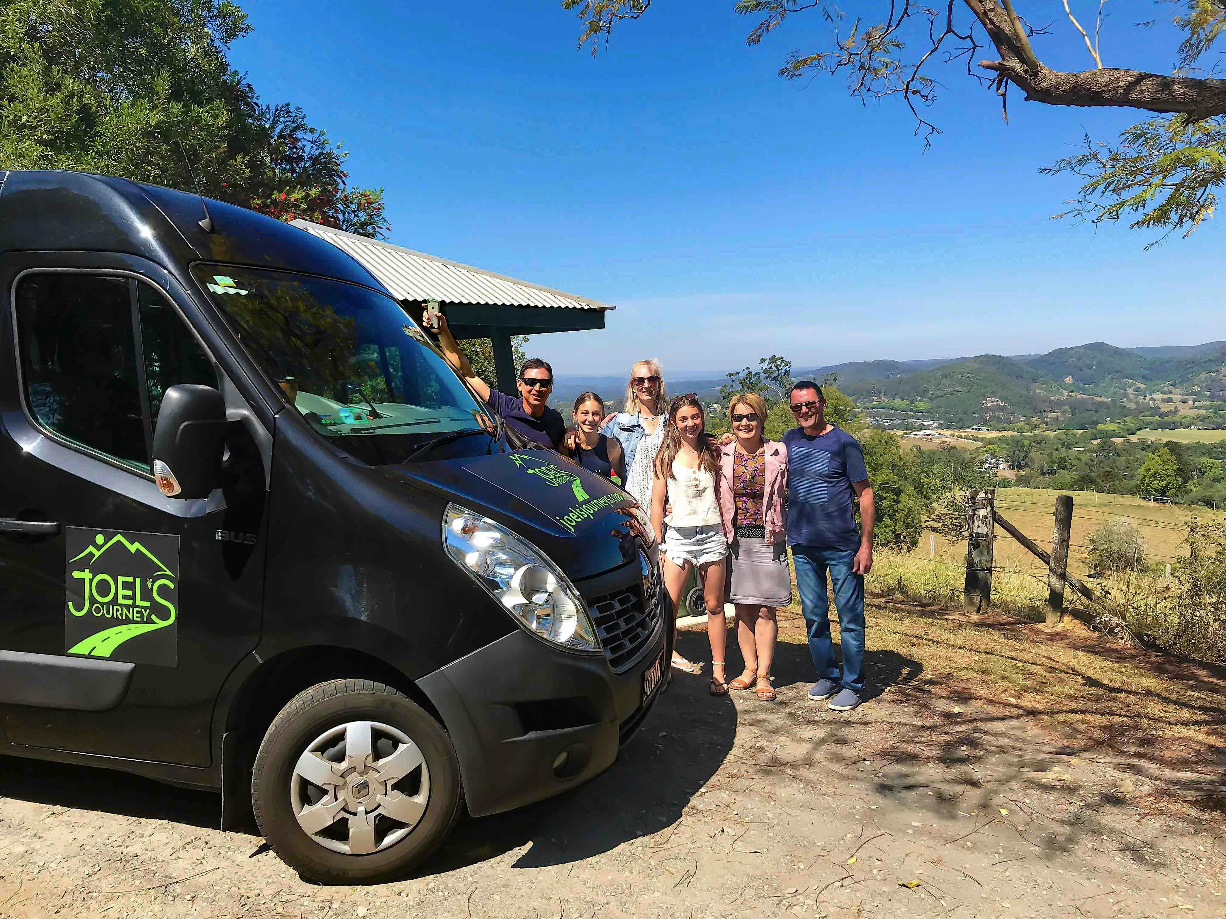 Eumundi Tour Deluxe with Eumundi Markets, Coffee Roasters, Lookout, and Gourmet Lunch at The Doonan