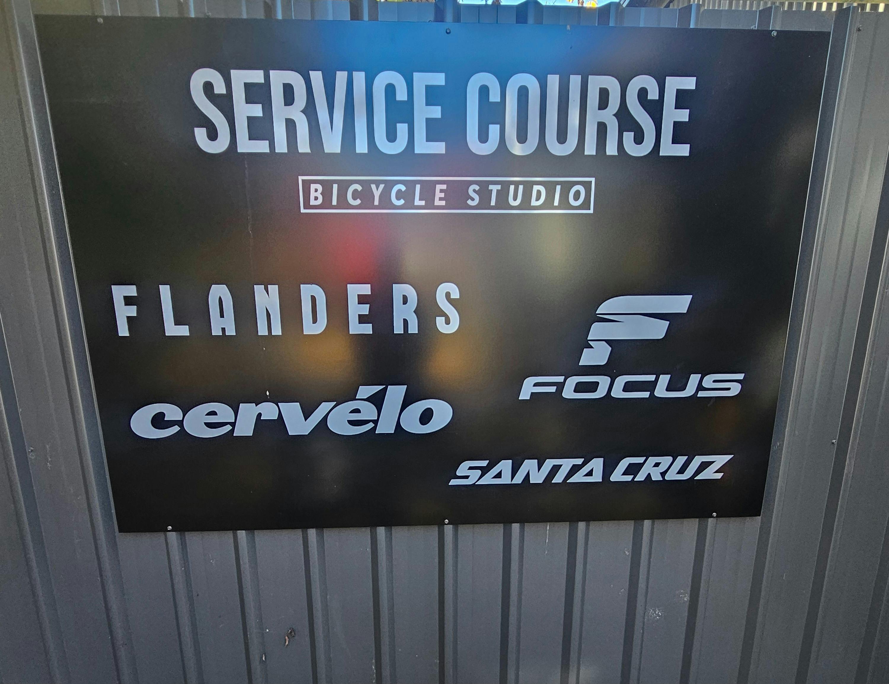 SERVICE COURSE BICYCLE STUDIO
