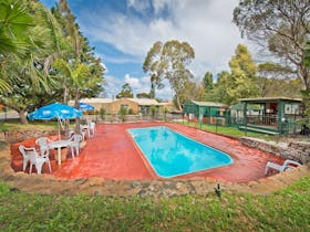 Acclaim Pine Grove Holiday Park, Chadwick, Western Australia