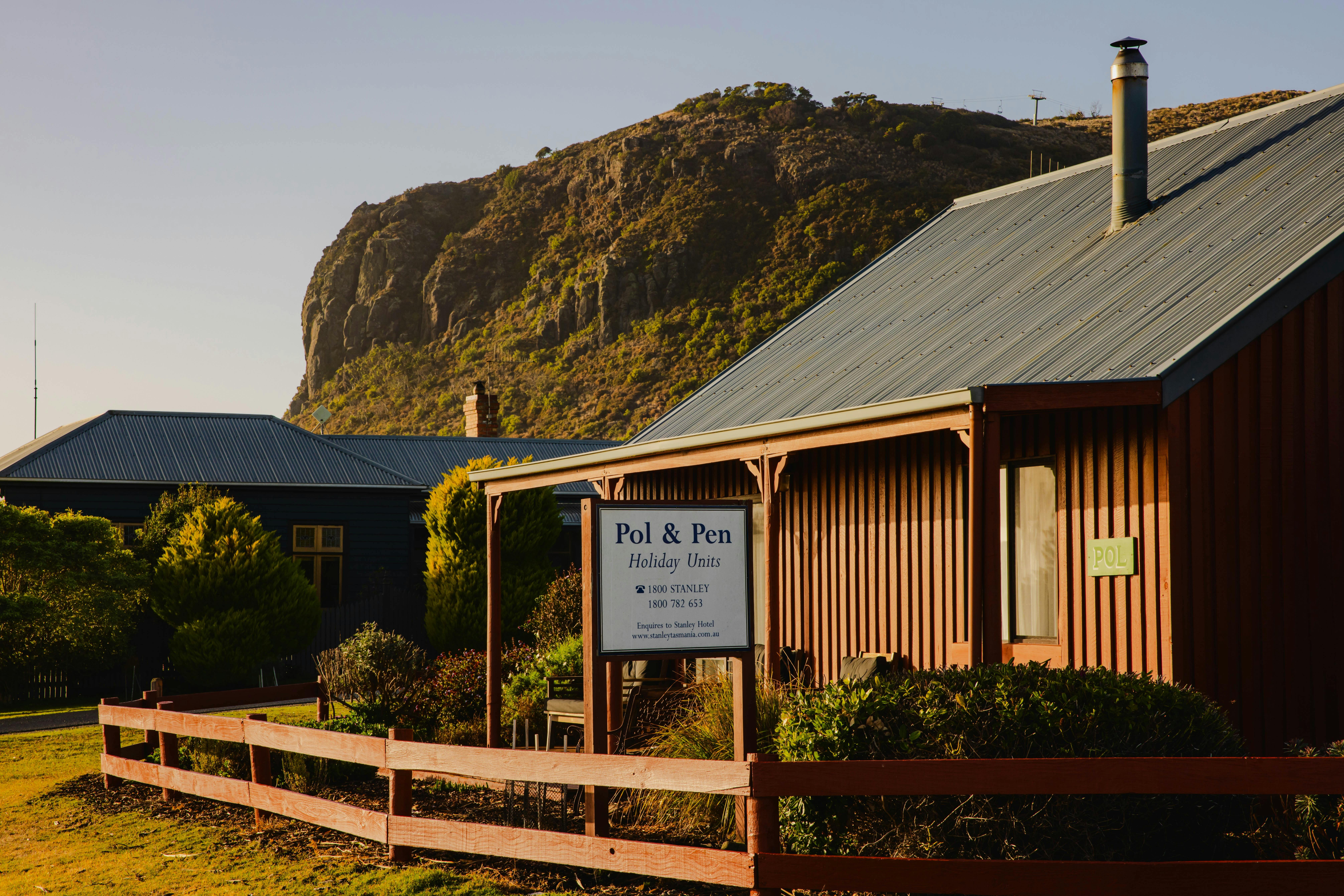 Pol and Pen Holiday Cottages