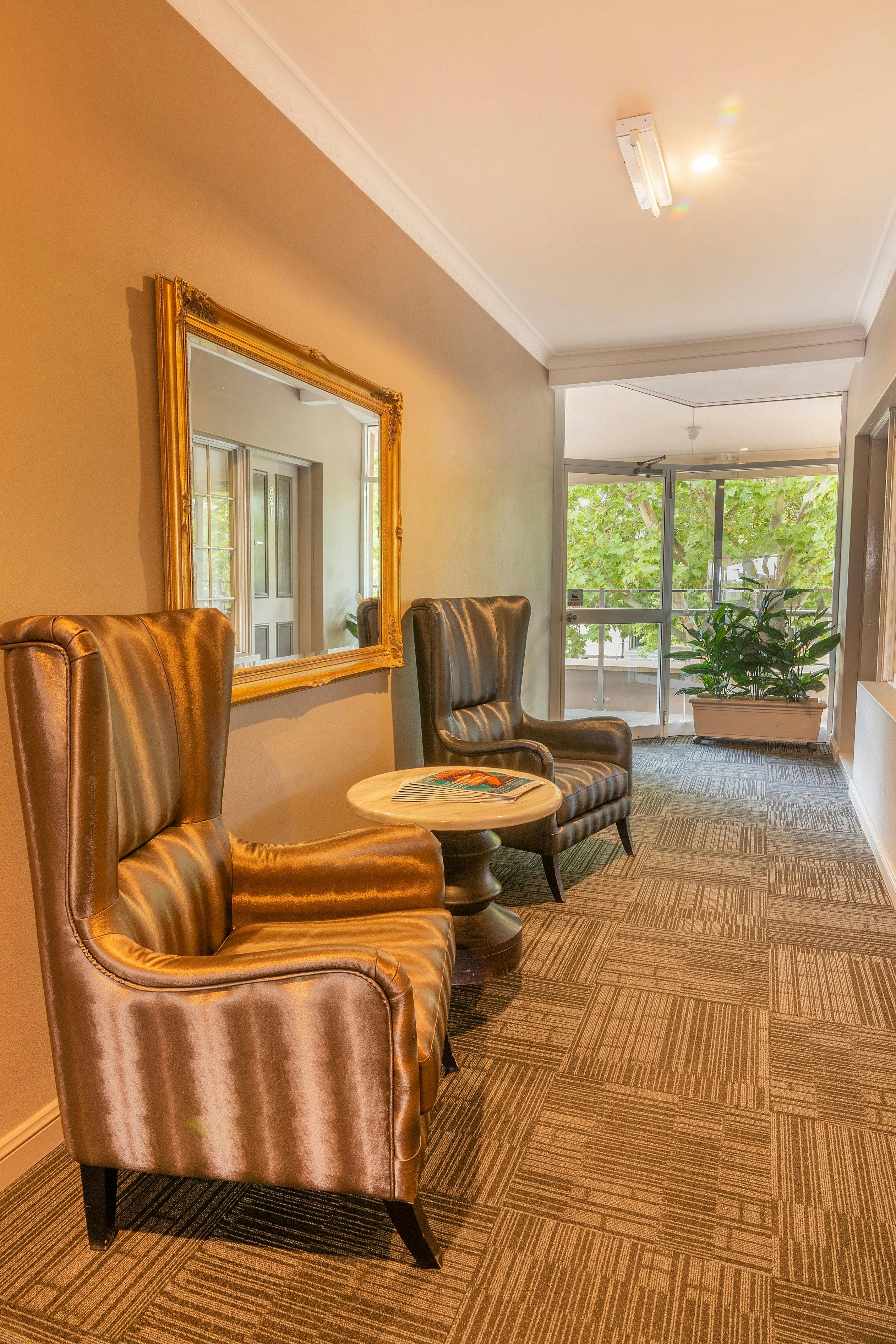 넓고 밝은 객실