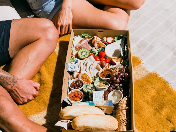 book a picnic lunch