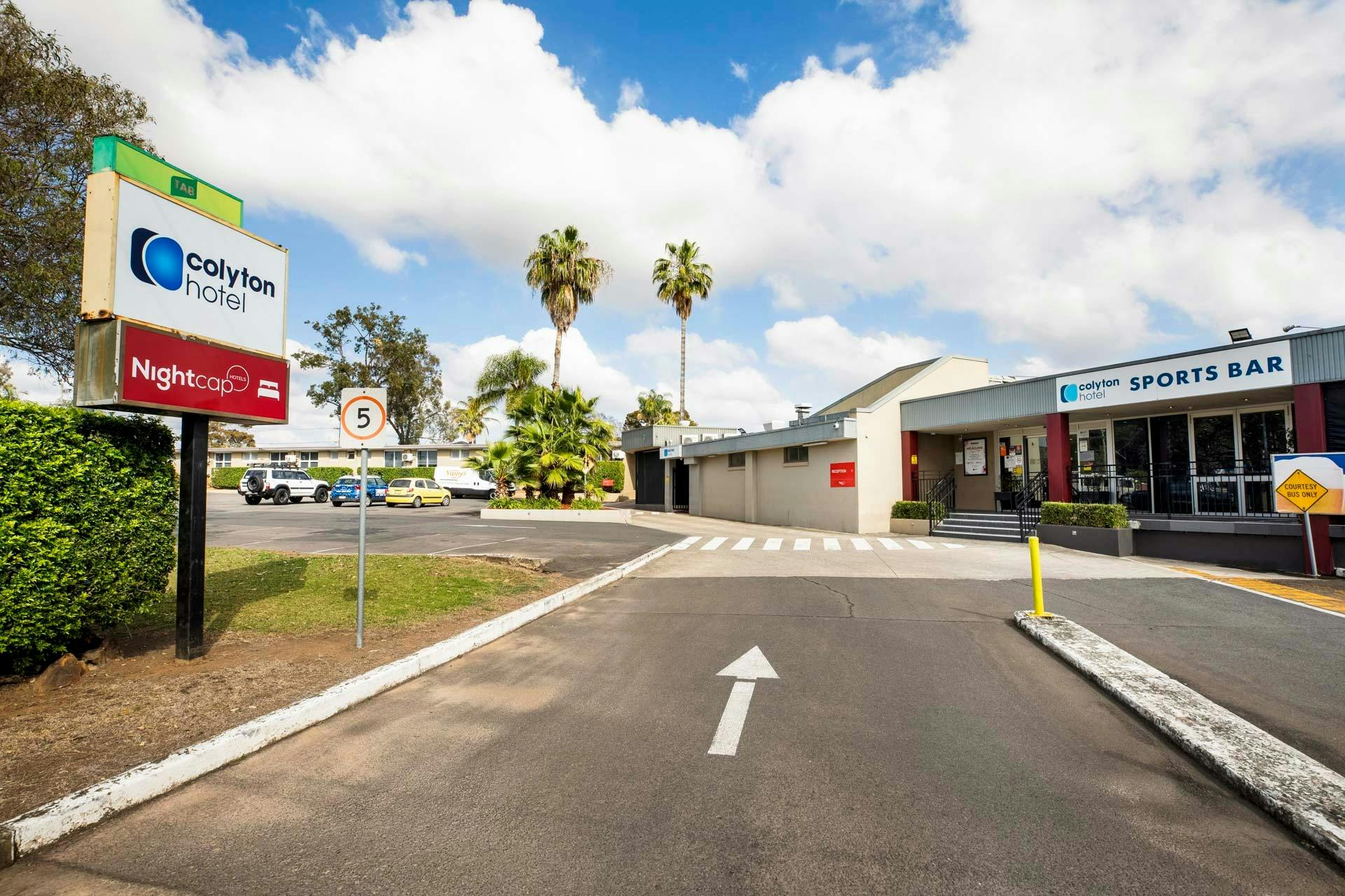 Nightcap at Colyton Hotel