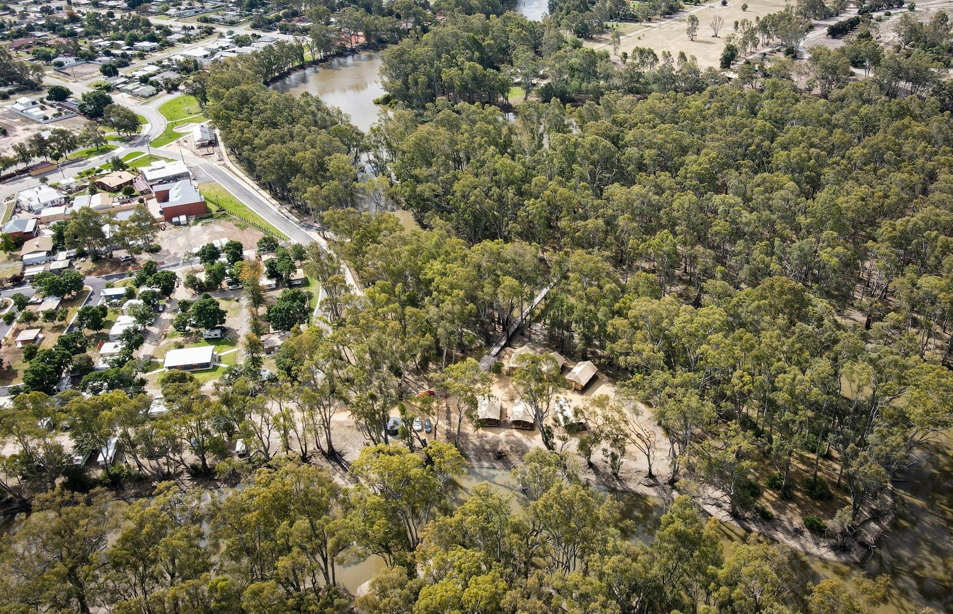 An aerial image showing Koondrook Retreat, footbridge, waterfront and township