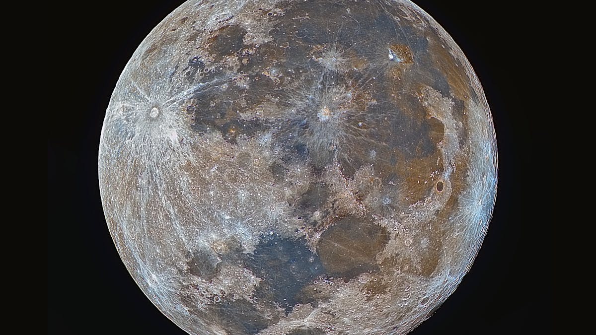 An image of a full Mineral Moon shot from within the Sunshine Coast Hinterland