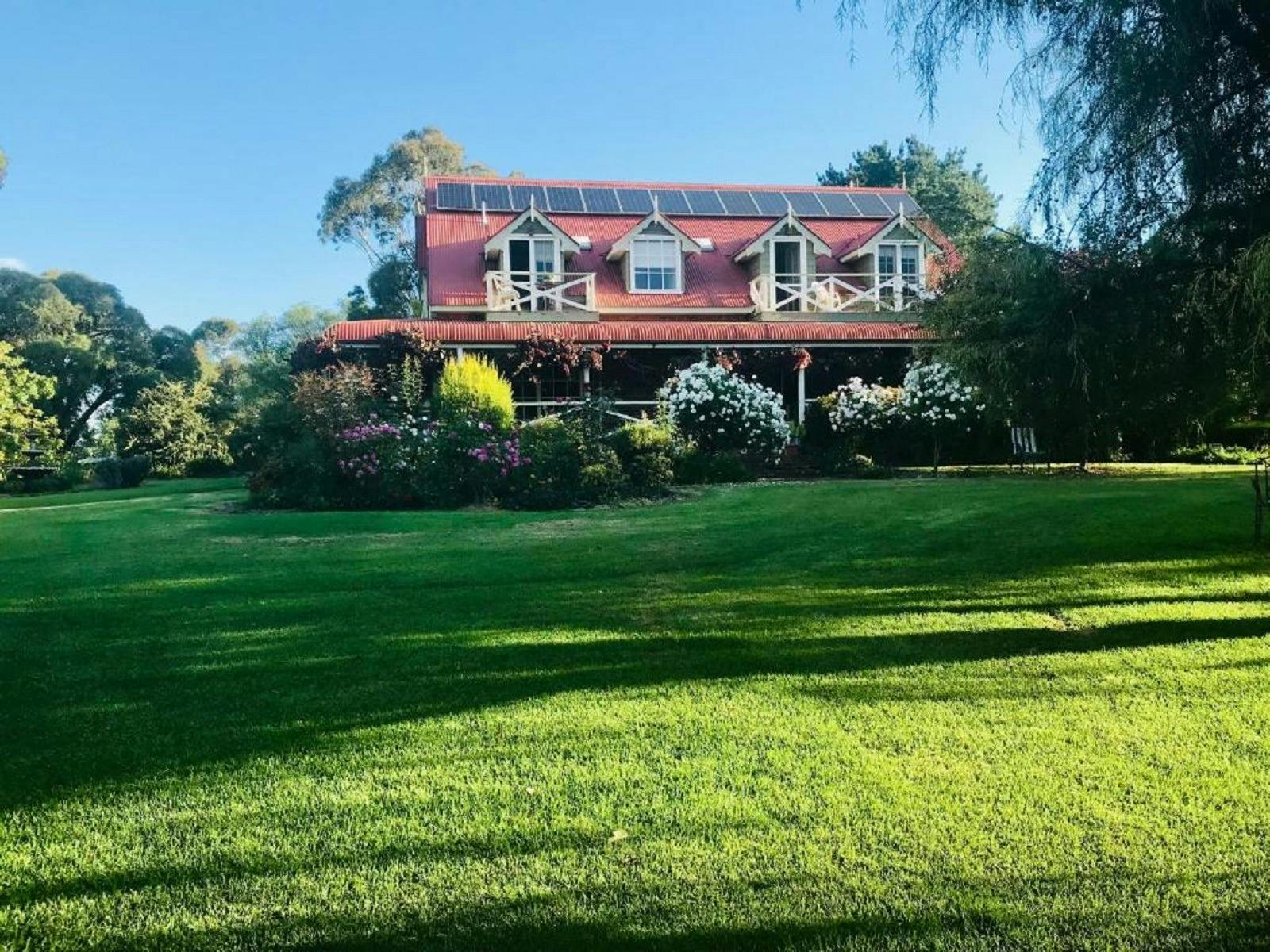 Hawks Nest B&B