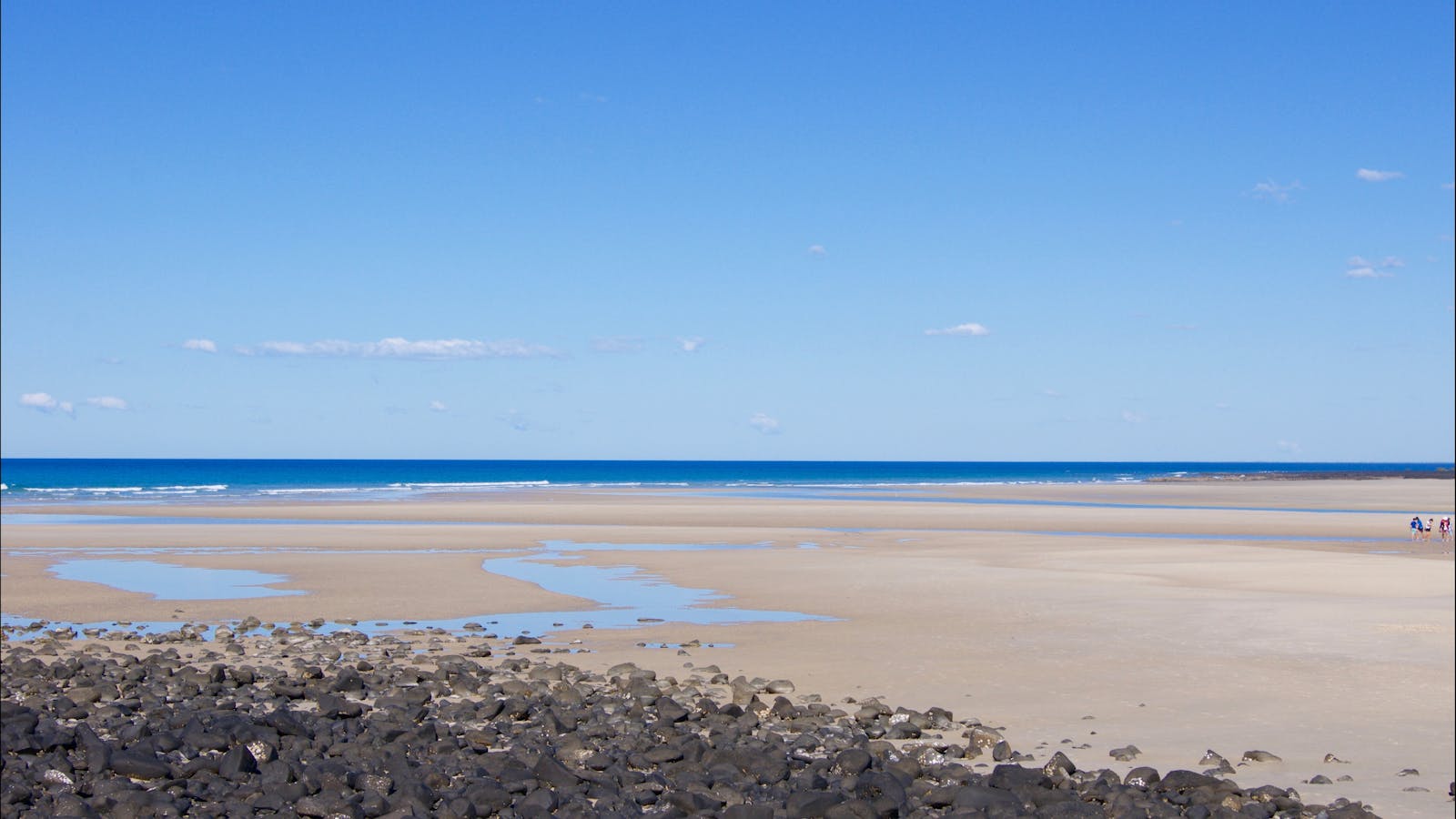 Elliott Heads Beach