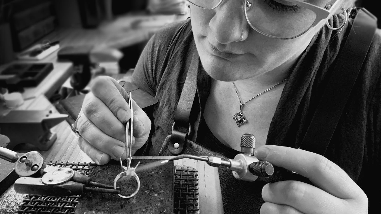 Emily Duggan (Emmire jewellery) crafting one-off jewellery at The Artisan’s Hand