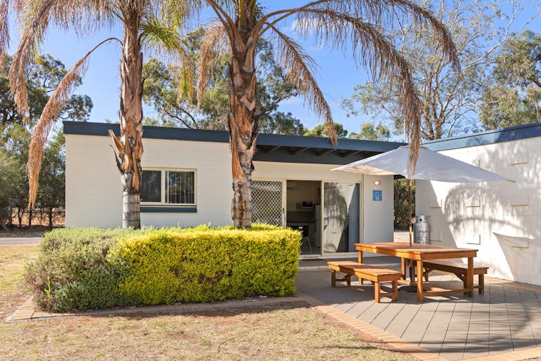 Superior Parkview Cottage