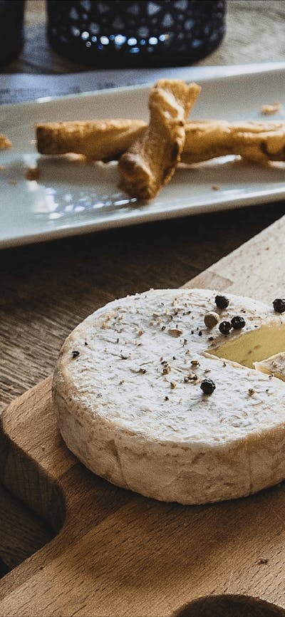 CGT Wine Tour - winee & snacks