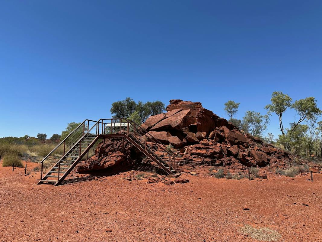 Napwerte / Ewaninga Rock Carvings Conservation Reserve