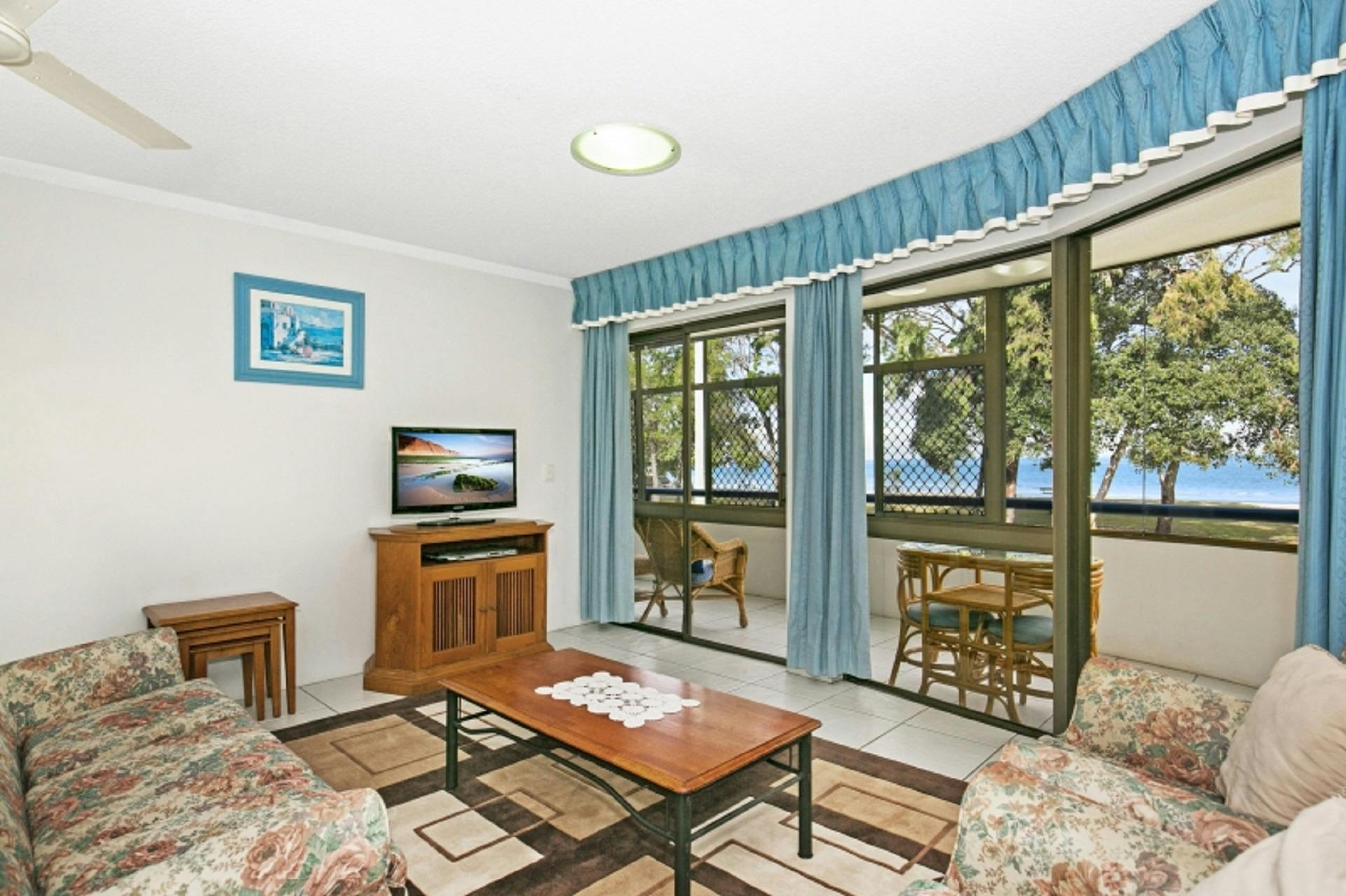 Views, Pool & Air-Conditioning - Bongaree