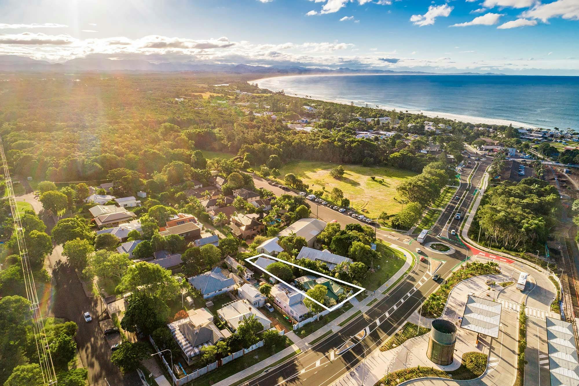 Gidgets - バイロン ベイ - 北バイロン アウトラインに向かって空撮