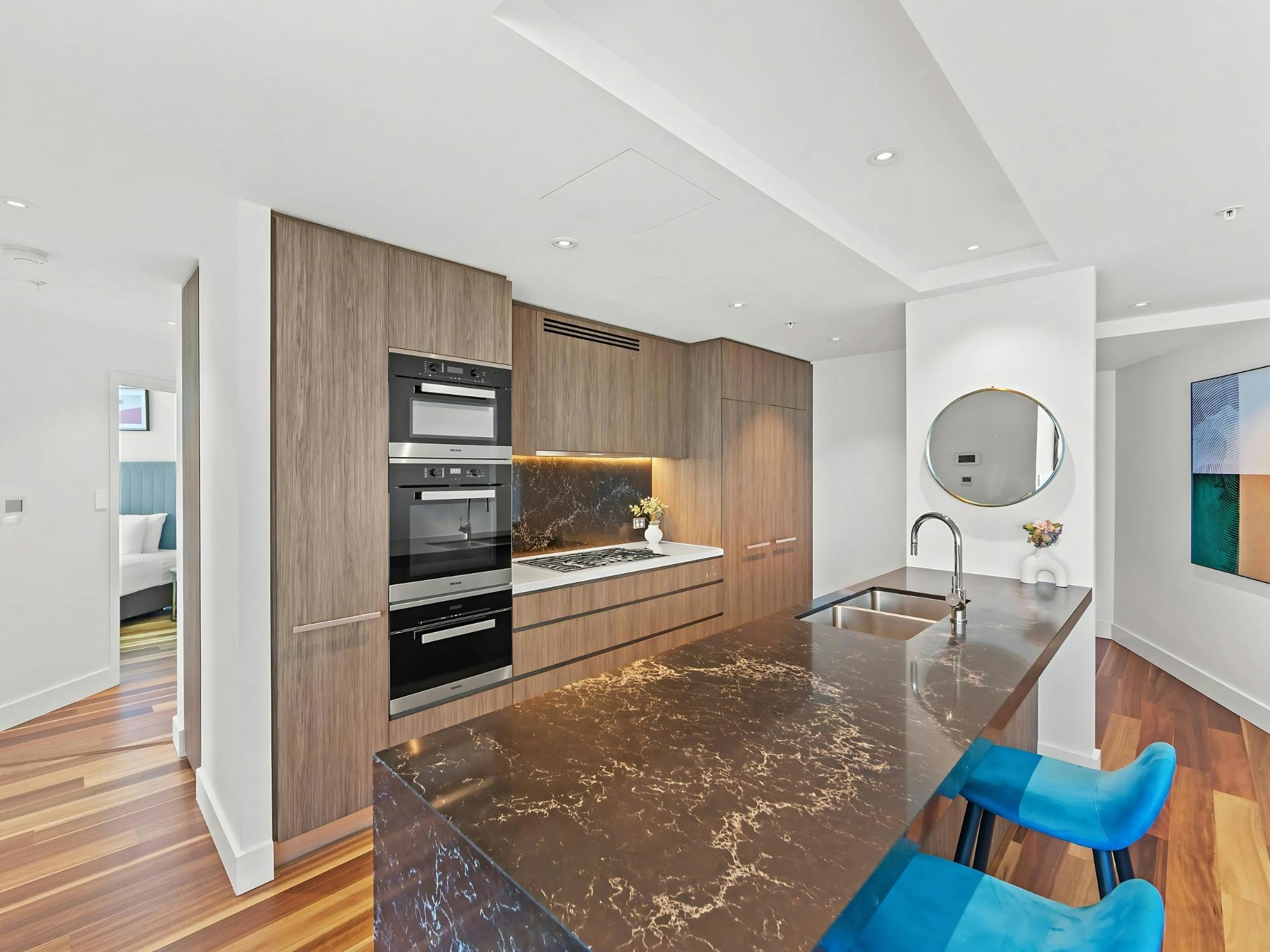 3 Bedroom 2 Bathroom Sky High River View