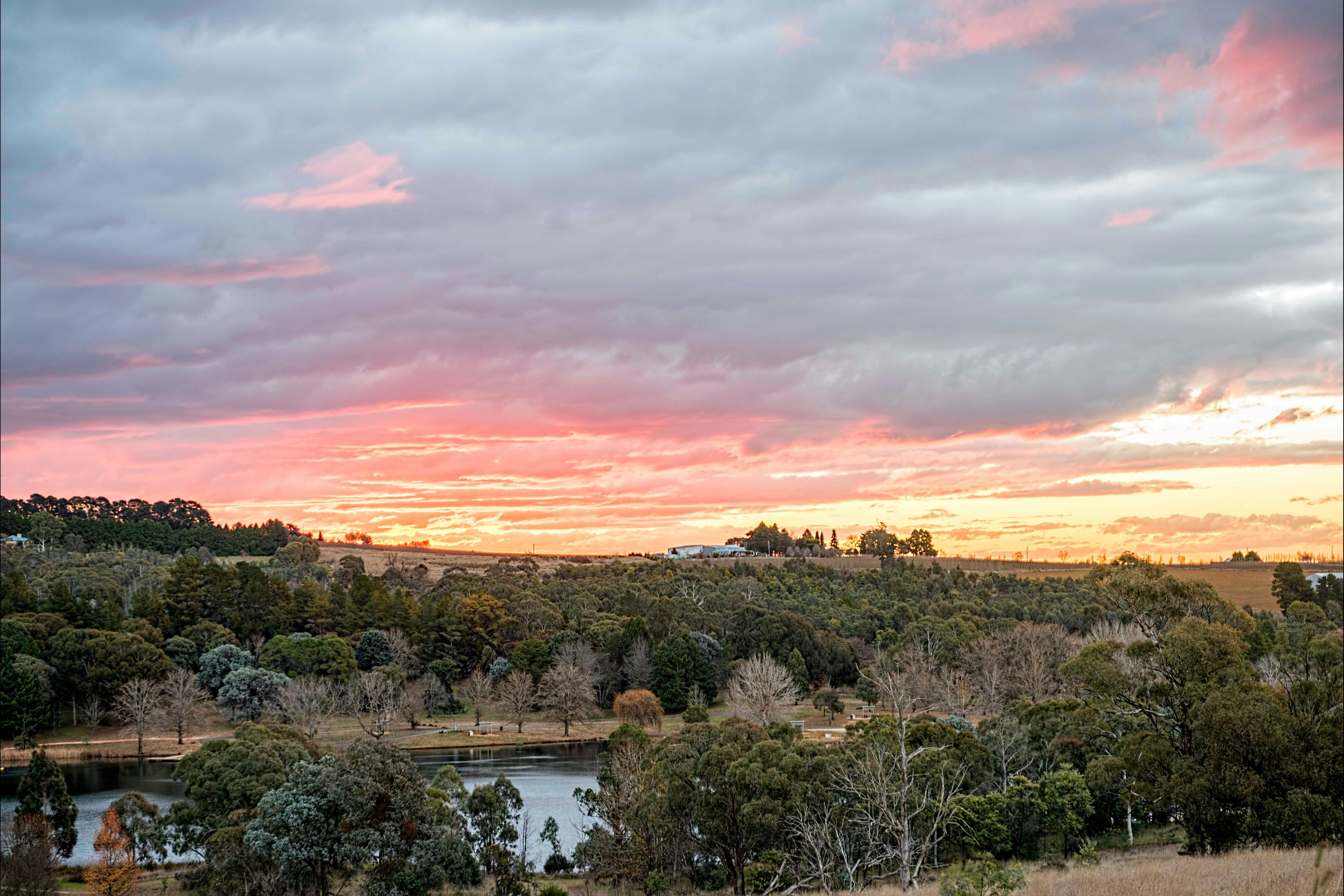 冬の日没-カノーボラス湖