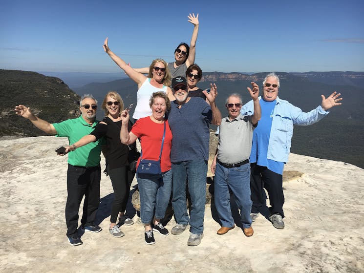 Group at Lincoln's Rock in the Blue Mountains. Experience the wonder on you own private tour