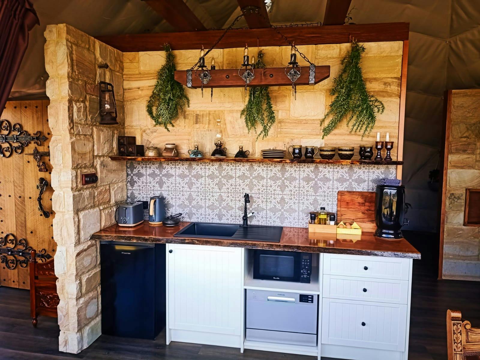 Dome kitchenette