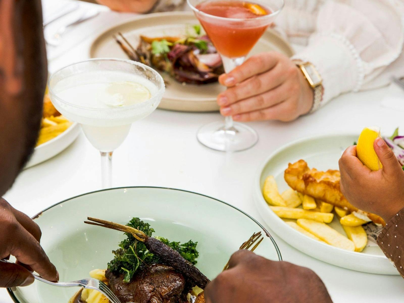 Unwind and Dine Package