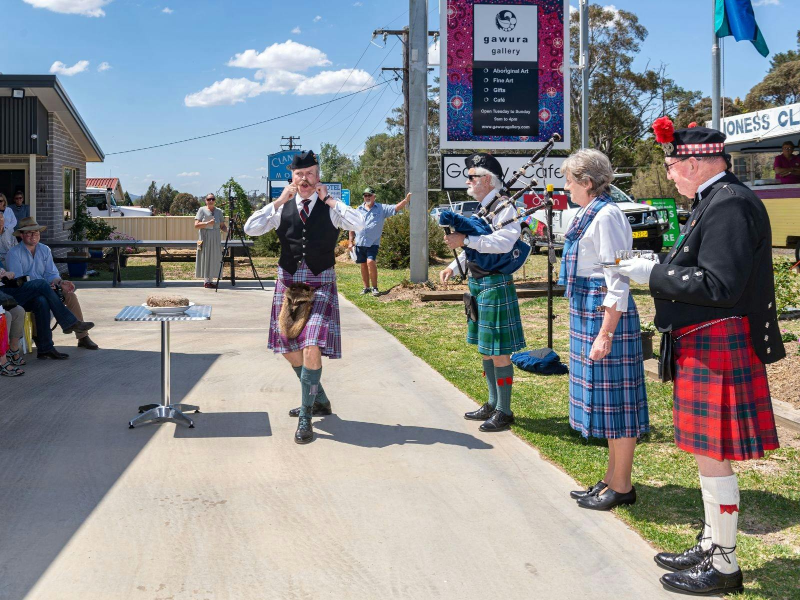 Gawura Gallery – Sharing Celtic and Indigenous Cultures