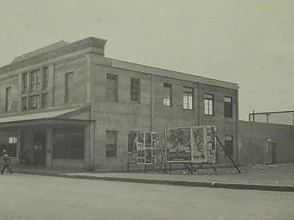 1929 - Star Village with billboards. Note screen at right.