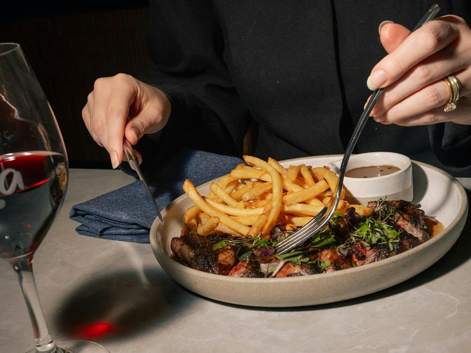 Steak frites with red wine