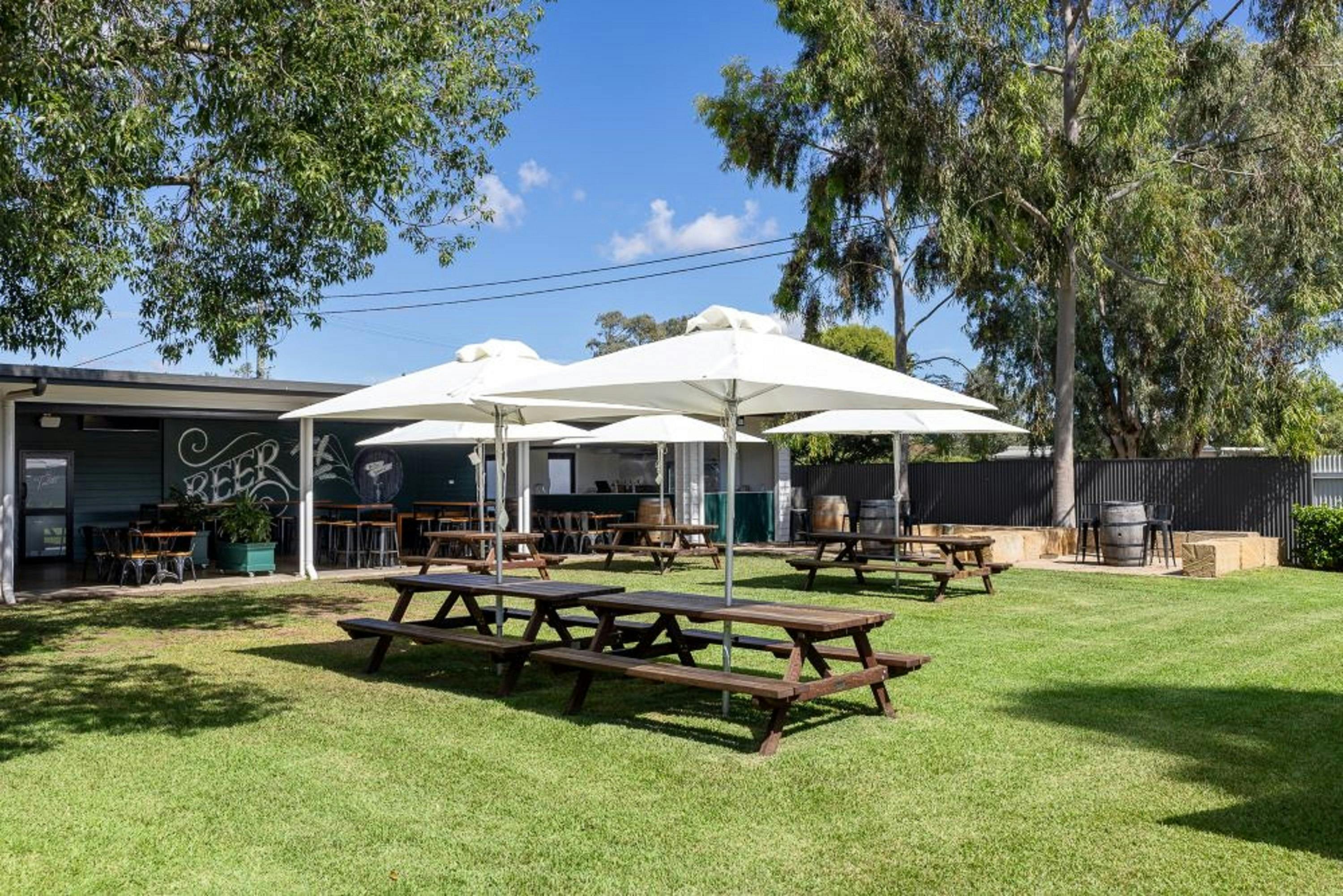 Picnic Tables in Pally Pub Beer Garden